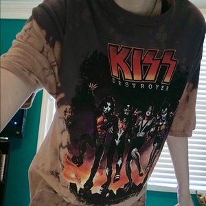 Dip-dyed Kiss band t shirt